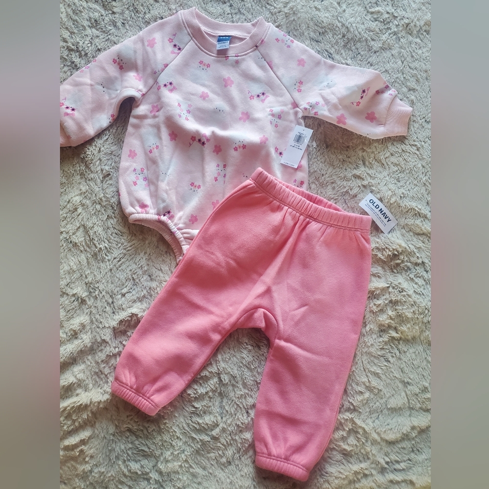 Old Navy Pink Floral Long-Sleeve Bodysuit with Solid Pink Pants